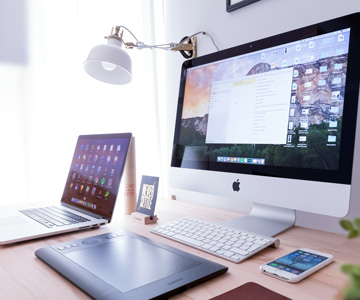 vari dispositivi, tablet, laptop ecc